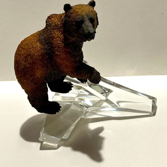 Franklin Mint brown bear figurine - Picture 1 of 10